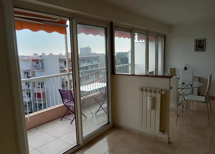 Avec Vue A Apartment